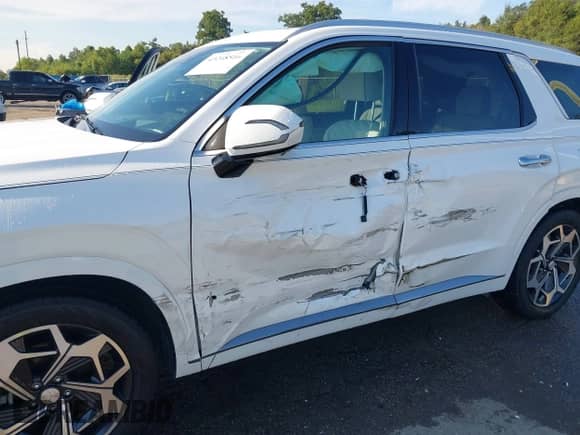 2022 Hyundai Palisade Calligraphy z VIN KM8R74HE0NU401635, wystawiony jako IAAI lot #43248516 z przebiegiem 18 784 mil mil oraz . Historia ofert i sprzedaży dostępna na DreamBid. Obrazek 6.