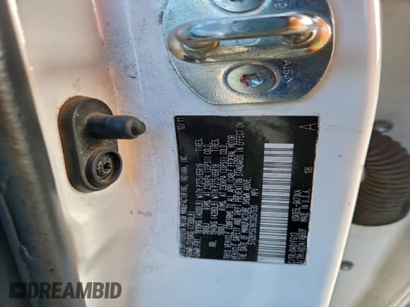 ✅ 2012 Toyota Sequoia SR5 • VIN: 5TDBY5G18CS057030 • Лот: 95695965. Опубликован ранее на Copart с пробегом 300 677 миль. Бесплатный доступ к архиву аукционных продаж из США и подробный отчёт об истории автомобиля на DreamBid. Изображение 13.