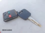 ✅ 1999 Ford Expedition XLT • VIN: 1FMRU17L0XLB03294 • Lot: 42761803. Listed on IAAI with 265,901 mi. Free auction sales archive from the USA and detailed vehicle history report at DreamBid. Image 11.