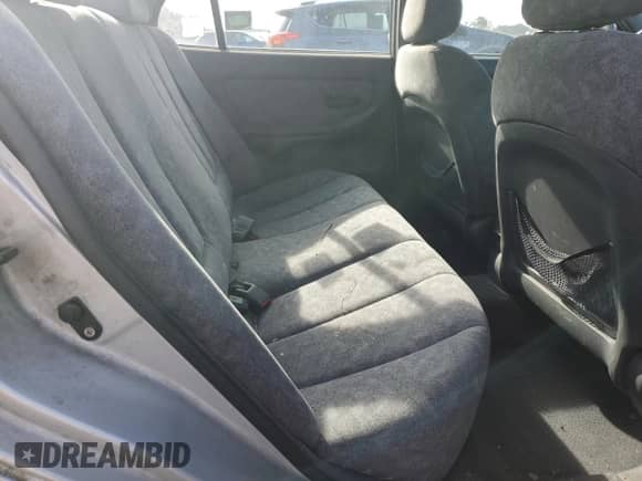 2001 Hyundai Elantra GLS с VIN KMHDN45D11U212224, выставлен на аукционе Copart как лот 77389324 с пробегом 180 758 миль миль и Списание • Salvage title. История ставок и продаж доступна на DreamBid. Изображение 10.