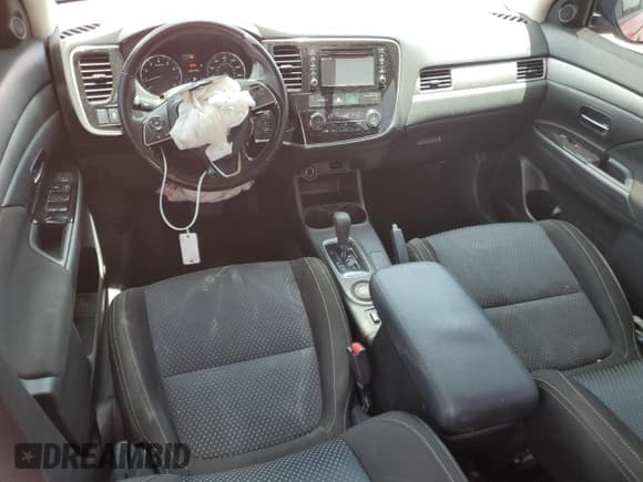 ✅ 2016 Mitsubishi Outlander SE • VIN: JA4AD3A30GZ049279 • Lot: 60791555. Listed on Copart with 131,360 mi. Free auction sales archive from the USA and detailed vehicle history report at DreamBid. Image 8.