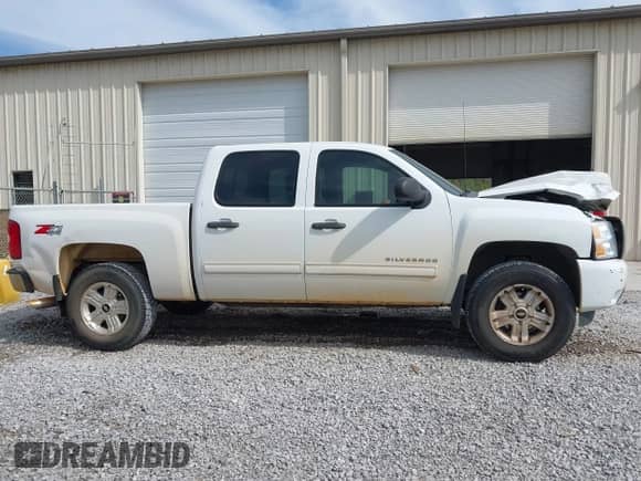 ✅ 2011 Chevrolet Silverado 1500 LT • VIN: 3GCPKSE36BG152225 • Лот: 43468278. Размещён на IAAI с пробегом 169 767 миль миль. Получите бесплатный доступ к архиву аукционных продаж из США и посмотрите подробный отчёт об истории автомобиля на DreamBid. Изображение 13.