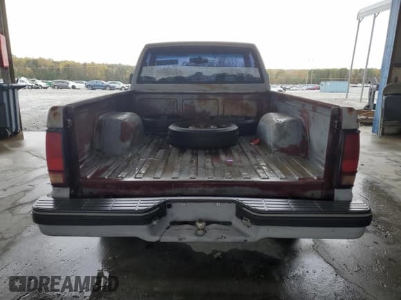 ✅ 1993 GMC Sonoma • VIN: 1GTCS14Z3P8502132 • Lot: 79918234. Wystawiony na Copart z przebiegiem 203 741 mil. Bezpłatny archiwum sprzedaży aukcyjnych z USA i szczegółowy raport historii pojazdu na DreamBid. Zdjęcie 6.