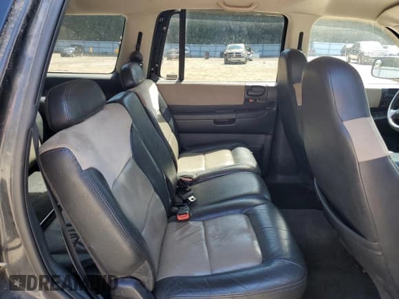 ✅ 2001 Dodge Durango • VIN: 1B4HS28Z91F580906 • Лот: 62870635. Опубликован ранее на Copart с пробегом 192 231 миль. Бесплатный доступ к архиву аукционных продаж из США и подробный отчёт об истории автомобиля на DreamBid. Изображение 11.