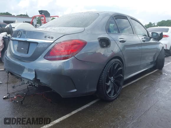 ✅ 2019 Mercedes-Benz C 43 AMG • VIN: 55SWF6EB9KU292191 • Lot: 42231741. Listed on IAAI with 80,572 mi. Free auction sales archive from the USA and detailed vehicle history report at DreamBid. Image 4.