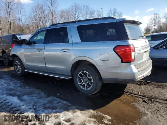 ✅ 2023 Ford Expedition Max XLT • VIN: 1FMJK1J89PEA03917 • Lot: 46228045. Wystawiony na Copart z przebiegiem 63 565 mil. Bezpłatny archiwum sprzedaży aukcyjnych z USA i szczegółowy raport historii pojazdu na DreamBid. Zdjęcie 2.