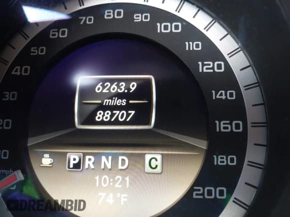 ✅ 2012 Mercedes-Benz C 63 AMG • VIN: WDDGJ7HB2CF731126 • Lot: 43455538. Wystawiony na IAAI z przebiegiem 88 707 mil. Bezpłatny archiwum sprzedaży aukcyjnych z USA i szczegółowy raport historii pojazdu na DreamBid. Zdjęcie 16.