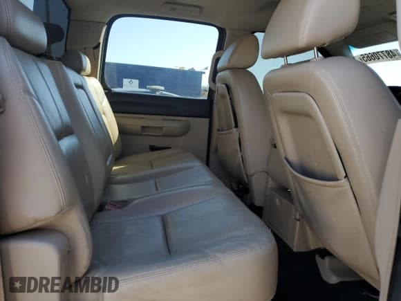 ✅ 2009 Chevrolet Silverado 2500HD LT • VIN: 1GCHC53639F143011 • Lot: 48770665. Listed on Copart with 245,226 mi. Free auction sales archive from the USA and detailed vehicle history report at DreamBid. Image 10.