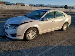 ✅ 2010 Ford Fusion Hybrid • VIN: 3FADP0L33AR376993 • Lot: 91817865. Wystawiony na Copart z przebiegiem 89 279 mil. Bezpłatny archiwum sprzedaży aukcyjnych z USA i szczegółowy raport historii pojazdu na DreamBid. Zdjęcie 1.
