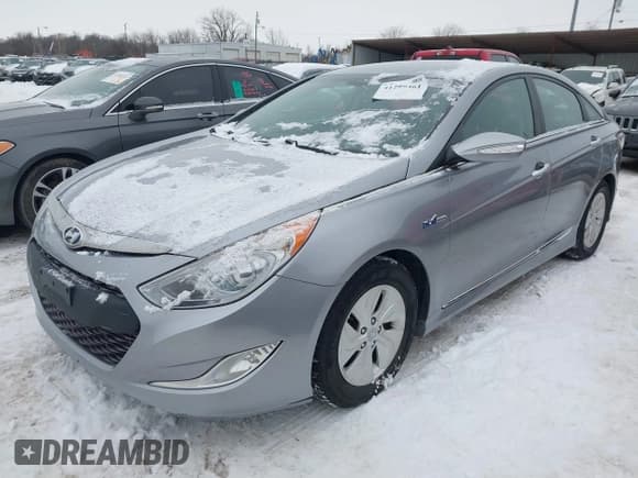 ✅ 2014 Hyundai Sonata Limited • VIN: KMHEC4A4XEA117023 • Lot: 41299461. Wystawiony na IAAI z przebiegiem 154 822 mil. Bezpłatny archiwum sprzedaży aukcyjnych z USA i szczegółowy raport historii pojazdu na DreamBid. Zdjęcie 17.