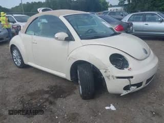 ✅ 2008 Volkswagen Beetle SE • VIN: 3VWRF31Y68M407645 • Lot: 42572038. Listed on IAAI with 171,530 mi. Free auction sales archive from the USA and detailed vehicle history report at DreamBid. Image 1.