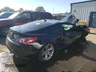 ✅ 2011 Hyundai Genesis Coupe Track • VIN: KMHHU6KH9BU046866 • Lot: 77601484. Wystawiony na Copart z przebiegiem Nie podano. Bezpłatny archiwum sprzedaży aukcyjnych z USA i szczegółowy raport historii pojazdu na DreamBid. Zdjęcie 3.