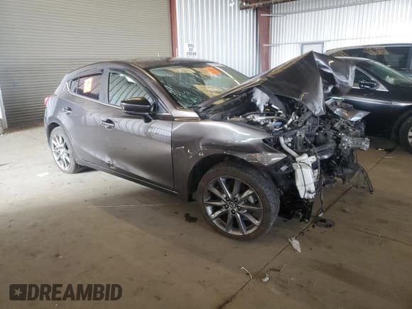 ✅ 2018 Mazda 3 Touring • VIN: 3MZBN1L3XJM271858 • Lot: 81675445. Listed on Copart with 72,692 mi. Free auction sales archive from the USA and detailed vehicle history report at DreamBid. Image 4.