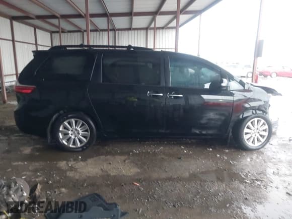 ✅ 2016 Toyota Sienna XLE • VIN: 5TDYK3DC7GS762431 • Лот: 42097541. Опубликован ранее на IAAI с пробегом 93 778 миль. Бесплатный доступ к архиву аукционных продаж из США и подробный отчёт об истории автомобиля на DreamBid. Изображение 13.