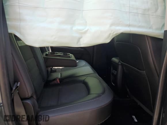 ✅ 2017 GMC Canyon 4WD SLE • VIN: 1GTG6CEN0H1268698 • Lot: 65947605. Wystawiony na Copart z przebiegiem Nie podano. Bezpłatny archiwum sprzedaży aukcyjnych z USA i szczegółowy raport historii pojazdu na DreamBid. Zdjęcie 10.