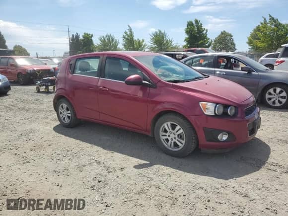 2014 Chevrolet Sonic LT с VIN 1G1JC6SG9E4132983, выставлен на аукционе Copart как лот 63127374 с пробегом 73 880 миль миль и Списание • Salvage title. История ставок и продаж доступна на DreamBid. Изображение 4.
