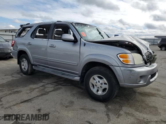 ✅ 2001 Toyota Sequoia Limited • VIN: 5TDZT38A71S024291 • Лот: 44074115. Опубликован ранее на Copart с пробегом Не указан. Бесплатный доступ к архиву аукционных продаж из США и подробный отчёт об истории автомобиля на DreamBid. Изображение 4.