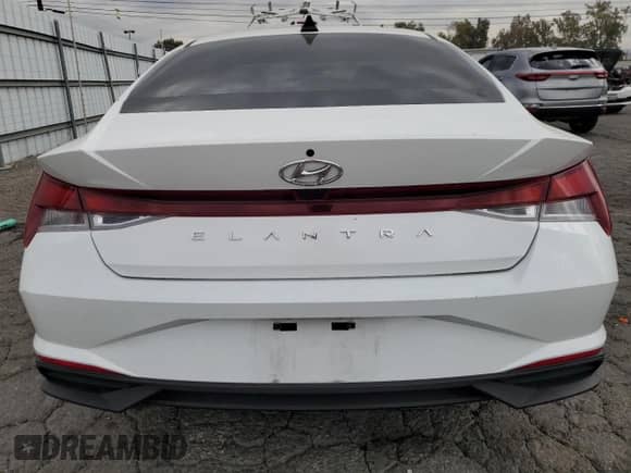 2022 Hyundai Elantra SE with VIN 5NPLL4AG0NH061818, listed as a Copart auction lot 82356695 with 29,018 mi miles and Salvage title. Bid and sale history available at DreamBid. Image 6.