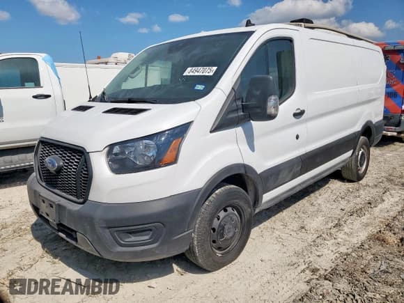 ✅ 2022 Ford Transit Cargo • VIN: 1FTBR1Y88NKA84028 • Lot: 84947075. Listed on Copart with 64,572 mi. Free auction sales archive from the USA and detailed vehicle history report at DreamBid. Image 1.