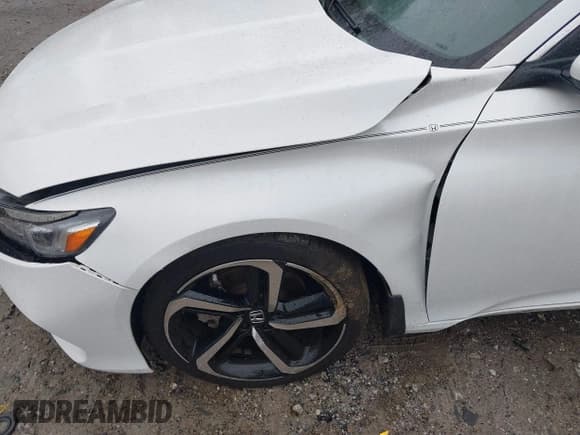 ✅ 2020 Honda Accord Sport • VIN: 1HGCV1F39LA102693 • Lot: 43367884. Listed on IAAI with 109,055 mi. Free auction sales archive from the USA and detailed vehicle history report at DreamBid. Image 6.