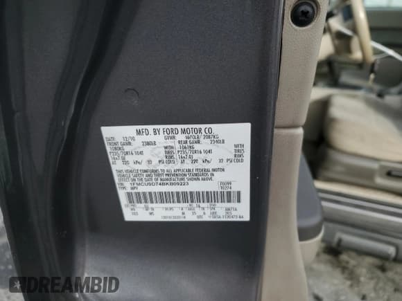 ✅ 2011 Ford Escape XLT • VIN: 1FMCU9D74BKB09223 • Lot: 90027085. Wystawiony na Copart z przebiegiem 173 703 mil. Bezpłatny archiwum sprzedaży aukcyjnych z USA i szczegółowy raport historii pojazdu na DreamBid. Zdjęcie 13.