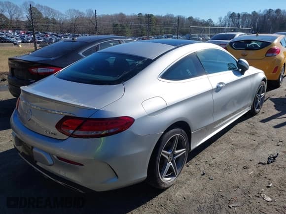 ✅ 2018 Mercedes-Benz C 300 • VIN: WDDWJ4KB9JF676271 • Lot: 41244896. Listed on IAAI with 95,013 mi. Free auction sales archive from the USA and detailed vehicle history report at DreamBid. Image 4.