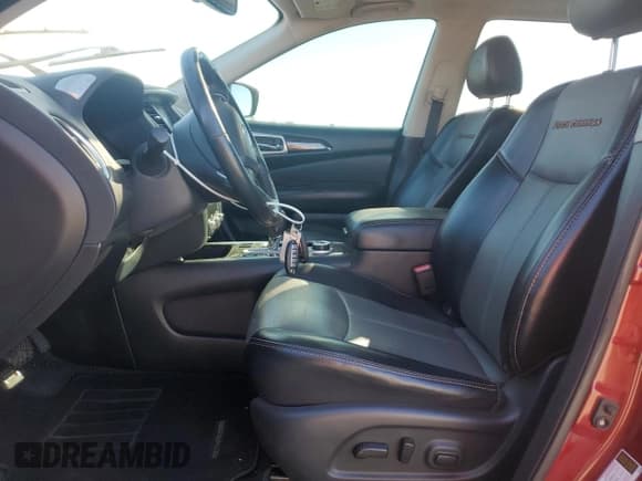 ✅ 2020 Nissan Pathfinder SL • VIN: 5N1DR2CM7LC647379 • Лот: 90861285. Опубликован ранее на Copart с пробегом 118 346 миль. Бесплатный доступ к архиву аукционных продаж из США и подробный отчёт об истории автомобиля на DreamBid. Изображение 7.