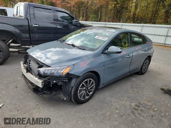 ✅ 2020 Hyundai Ioniq Limited • VIN: KMHC85LJ0LU071618 • Lot: 89717565. Listed on Copart with 33,787 mi. Free auction sales archive from the USA and detailed vehicle history report at DreamBid. Image 1.