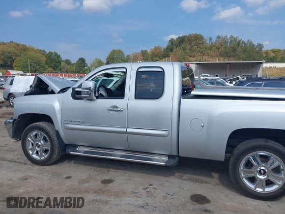 ✅ 2013 Chevrolet Silverado 1500 LT • VIN: 1GCRKSE79DZ354362 • Лот: 43279367. Опубликован ранее на IAAI с пробегом 112 018 миль. Бесплатный доступ к архиву аукционных продаж из США и подробный отчёт об истории автомобиля на DreamBid. Изображение 15.