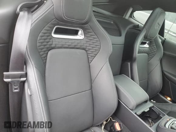 ✅ 2023 Jaguar F-Type R • VIN: SAJD51FE3PCK81037 • Lot: 89061505. Wystawiony na Copart z przebiegiem 10 542 mil. Bezpłatny archiwum sprzedaży aukcyjnych z USA i szczegółowy raport historii pojazdu na DreamBid. Zdjęcie 10.