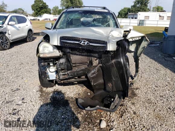 2007 Hyundai Tucson SE z VIN KM8JN72D27U640529, wystawiony jako Copart lot #72318784 z przebiegiem Nie podano mil oraz Szkoda całkowita • Salvage title. Historia ofert i sprzedaży dostępna na DreamBid. Obrazek 5.