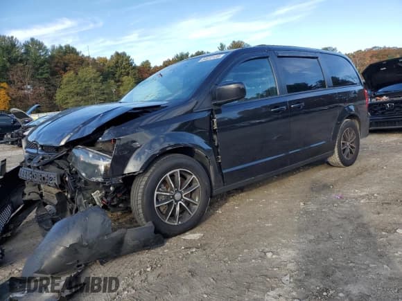 ✅ 2018 Dodge Grand Caravan GT • VIN: 2C4RDGEG4JR318740 • Lot: 84622135. Wystawiony na Copart z przebiegiem 118 150 mil. Bezpłatny archiwum sprzedaży aukcyjnych z USA i szczegółowy raport historii pojazdu na DreamBid. Zdjęcie 1.