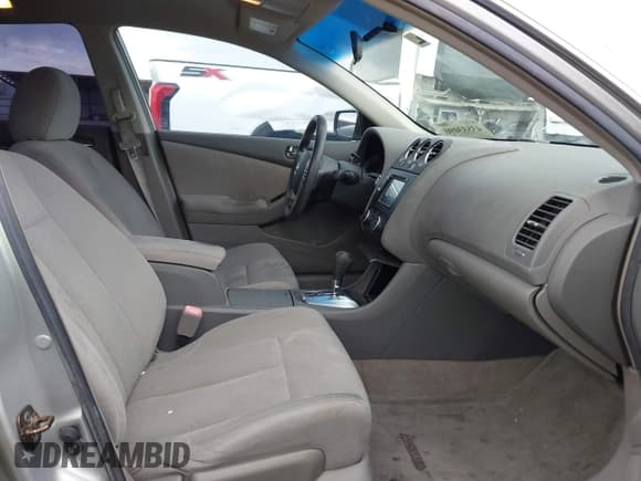 ✅ 2010 Nissan Altima S • VIN: 1N4AL2AP1AN427670 • Лот: 43533090. Опубликован ранее на IAAI с пробегом 151 450 миль. Бесплатный доступ к архиву аукционных продаж из США и подробный отчёт об истории автомобиля на DreamBid. Изображение 5.