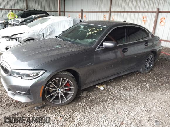 ✅ 2020 BMW 3 Series 330i xDrive • VIN: 3MW5R7J09L8B05601 • Lot: 41939056. Listed on IAAI with 80,572 mi. Free auction sales archive from the USA and detailed vehicle history report at DreamBid. Image 23.
