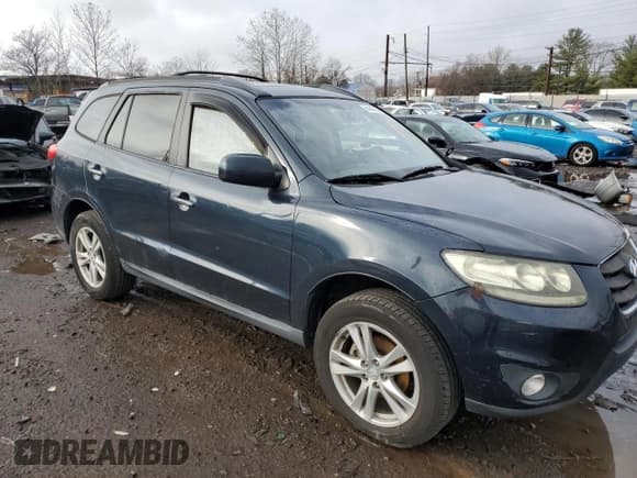 ✅ 2010 Hyundai Santa Fe Limited • VIN: 5NMSKDAG8AH358695 • Lot: 84342724. Listed on Copart with 111,036 mi. Free auction sales archive from the USA and detailed vehicle history report at DreamBid. Image 4.