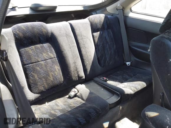 ✅ 2001 Acura Integra LS • VIN: JH4DC44561S006721 • Lot: 42354411. Listed on IAAI with 257,391 mi. Free auction sales archive from the USA and detailed vehicle history report at DreamBid. Image 8.