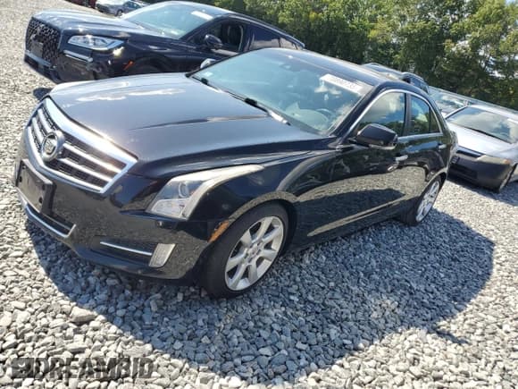 ✅ 2013 Cadillac ATS Performance • VIN: 1G6AC5SX6D0133812 • Lot: 70890735. Wystawiony na Copart z przebiegiem 82 010 mil. Bezpłatny archiwum sprzedaży aukcyjnych z USA i szczegółowy raport historii pojazdu na DreamBid. Zdjęcie 1.