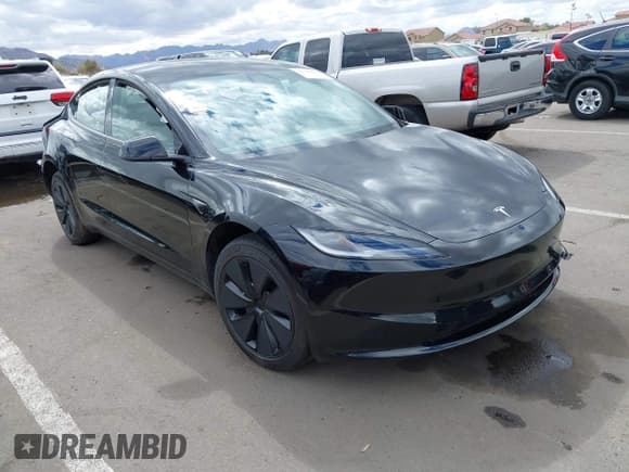 ✅ 2024 Tesla Model 3 • VIN: 5YJ3E1EA1RF831561 • Lot: 41789046. Wystawiony na IAAI z przebiegiem 13 603 mil. Bezpłatny archiwum sprzedaży aukcyjnych z USA i szczegółowy raport historii pojazdu na DreamBid. Zdjęcie 1.
