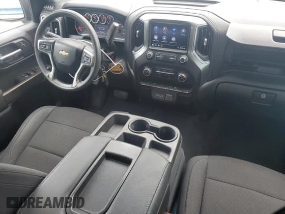 ✅ 2020 Chevrolet Silverado 1500 LT • VIN: 1GCUYDED7LZ119077 • Lot: 70818164. Wystawiony na Copart z przebiegiem 133 142 mil. Bezpłatny archiwum sprzedaży aukcyjnych z USA i szczegółowy raport historii pojazdu na DreamBid. Zdjęcie 8.