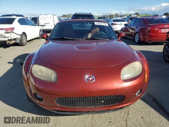 ✅ 2006 Mazda MX-5 Miata Touring • VIN: JM1NC25F260119246 • Lot: 41832175. Wystawiony na Copart z przebiegiem 102 710 mil. Bezpłatny archiwum sprzedaży aukcyjnych z USA i szczegółowy raport historii pojazdu na DreamBid. Zdjęcie 5.