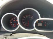 ✅ 2009 Toyota Matrix XRS • VIN: 2T1GE40E29C004329 • Лот: 55268555. Опубликован ранее на Copart с пробегом 274 558 миль. Бесплатный доступ к архиву аукционных продаж из США и подробный отчёт об истории автомобиля на DreamBid. Изображение 9.