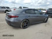 ✅ 2018 Alfa Romeo Giulia Ti Sport • VIN: ZARFAECN6J7583264 • Lot: 86291855. Wystawiony na Copart z przebiegiem 101 756 mil. Bezpłatny archiwum sprzedaży aukcyjnych z USA i szczegółowy raport historii pojazdu na DreamBid. Zdjęcie 3.