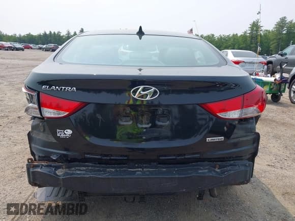 ✅ 2013 Hyundai Elantra Limited • VIN: KMHDH4AE1DU639154 • Лот: 42352858. Опубликован ранее на IAAI с пробегом 80 958 миль. Бесплатный доступ к архиву аукционных продаж из США и подробный отчёт об истории автомобиля на DreamBid. Изображение 16.