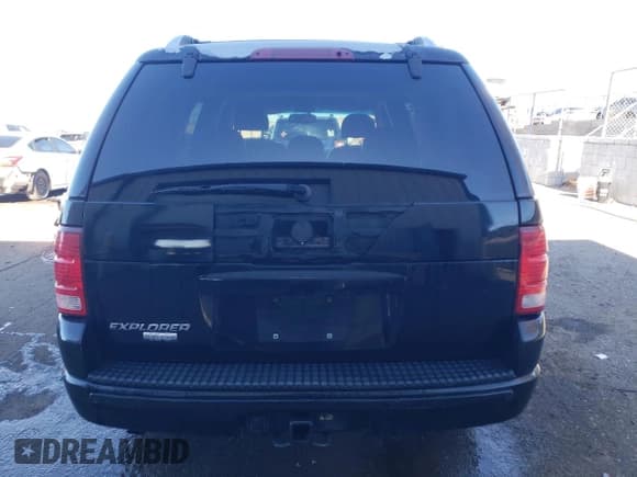 ✅ 2003 Ford Explorer Limited • VIN: 1FMDU75K13ZB31975 • Lot: 83894734. Wystawiony na Copart z przebiegiem 311 881 mil. Bezpłatny archiwum sprzedaży aukcyjnych z USA i szczegółowy raport historii pojazdu na DreamBid. Zdjęcie 6.
