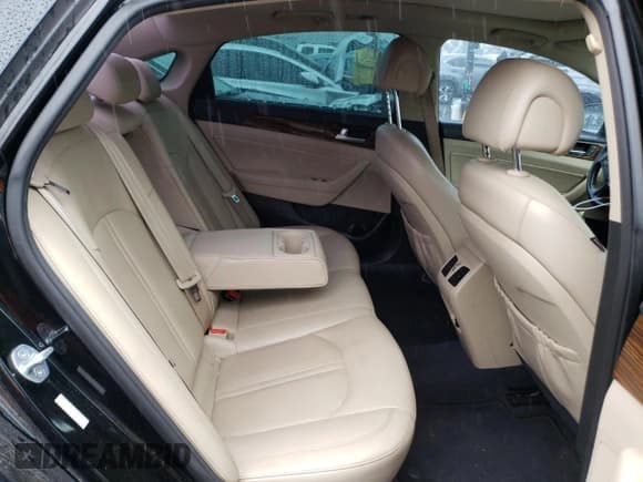 ✅ 2016 Hyundai Sonata Limited • VIN: KMHE34L1XGA014724 • Lot: 41916663. Listed on Copart with 131,641 mi. Free auction sales archive from the USA and detailed vehicle history report at DreamBid. Image 10.