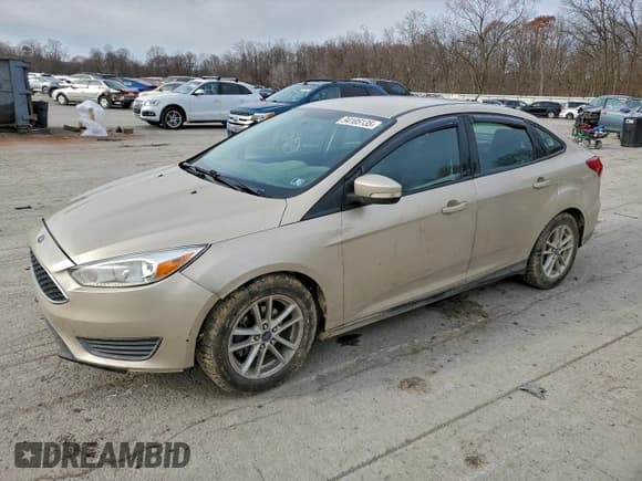 ✅ 2017 Ford Focus SE • VIN: 1FADP3F26HL317899 • Lot: 94105135. Wystawiony na Copart z przebiegiem 128 395 mil. Bezpłatny archiwum sprzedaży aukcyjnych z USA i szczegółowy raport historii pojazdu na DreamBid. Zdjęcie 1.