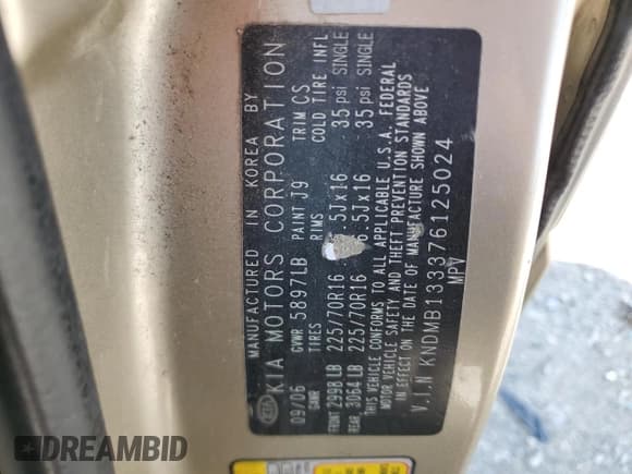 ✅ 2007 Kia Sedona • VIN: KNDMB133376125024 • Lot: 83657414. Wystawiony na Copart z przebiegiem 259 814 mil. Bezpłatny archiwum sprzedaży aukcyjnych z USA i szczegółowy raport historii pojazdu na DreamBid. Zdjęcie 16.