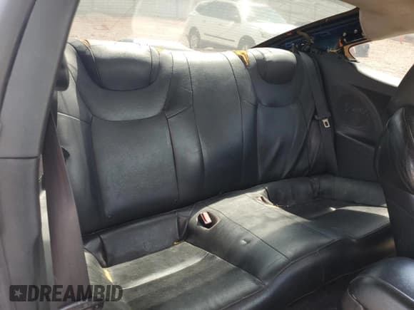 ✅ 2010 Hyundai Genesis Coupe Track • VIN: KMHHU6KH4AU027317 • Lot: 69113115. Listed on Copart with 266,020 mi. Free auction sales archive from the USA and detailed vehicle history report at DreamBid. Image 10.