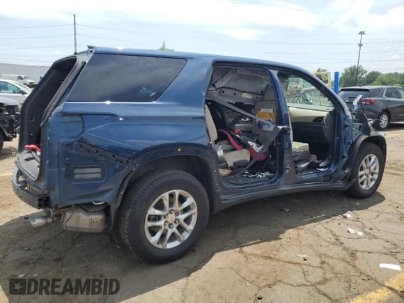 ✅ 2022 Chevrolet Traverse LS • VIN: 1GNERFKW5NJ118988 • Lot: 61901824. Listed on Copart with Not provided. Free auction sales archive from the USA and detailed vehicle history report at DreamBid. Image 3.