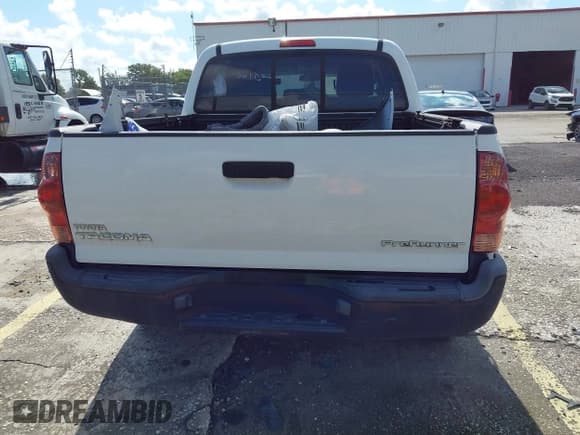 ✅ 2015 Toyota Tacoma PreRunner • VIN: 5TFJX4GN1FX037972 • Lot: 42577705. Listed on IAAI with 47,239 mi. Free auction sales archive from the USA and detailed vehicle history report at DreamBid. Image 16.
